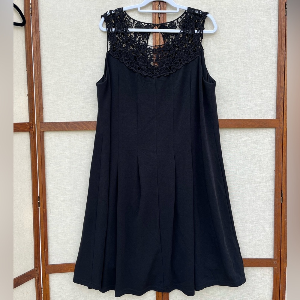 City Chic Black Lace Top Sleeveless Pleated Swing Midi Dress - XXL
